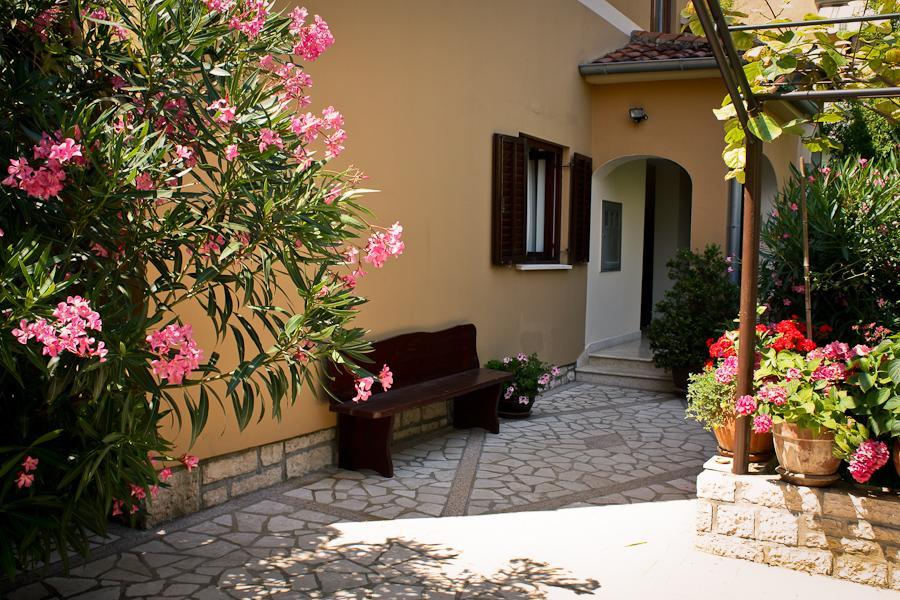 Villa Dolores 罗维尼 外观 照片